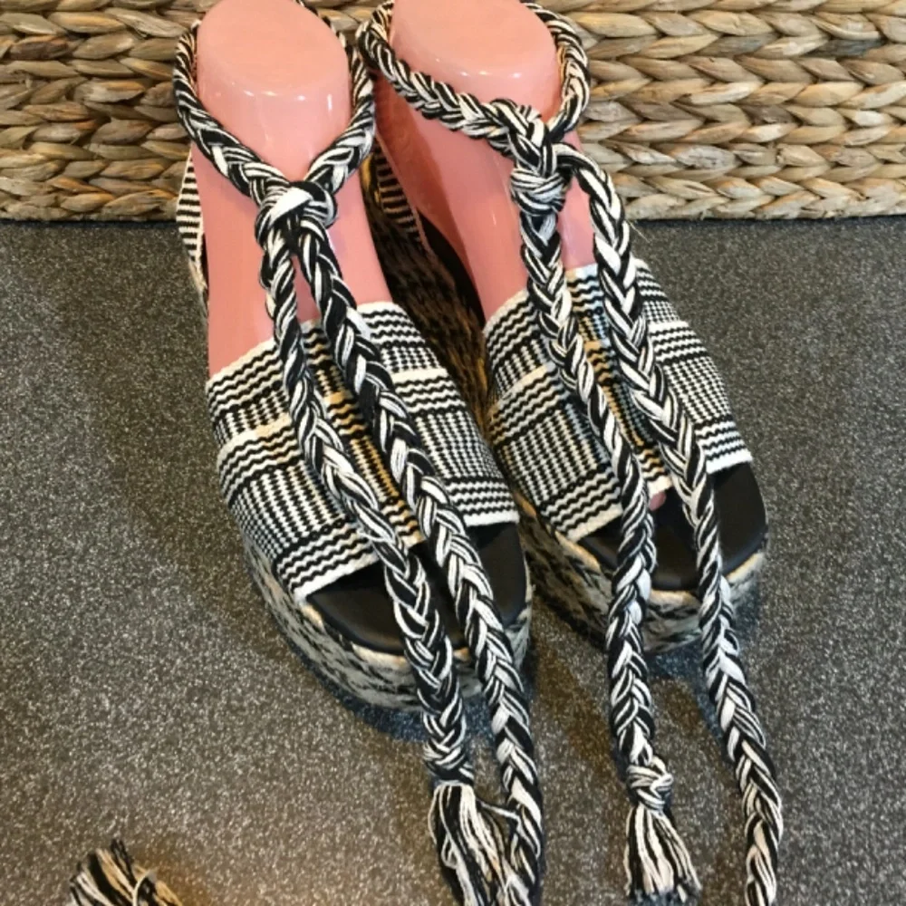 Maypol Black and White Platform Sandals